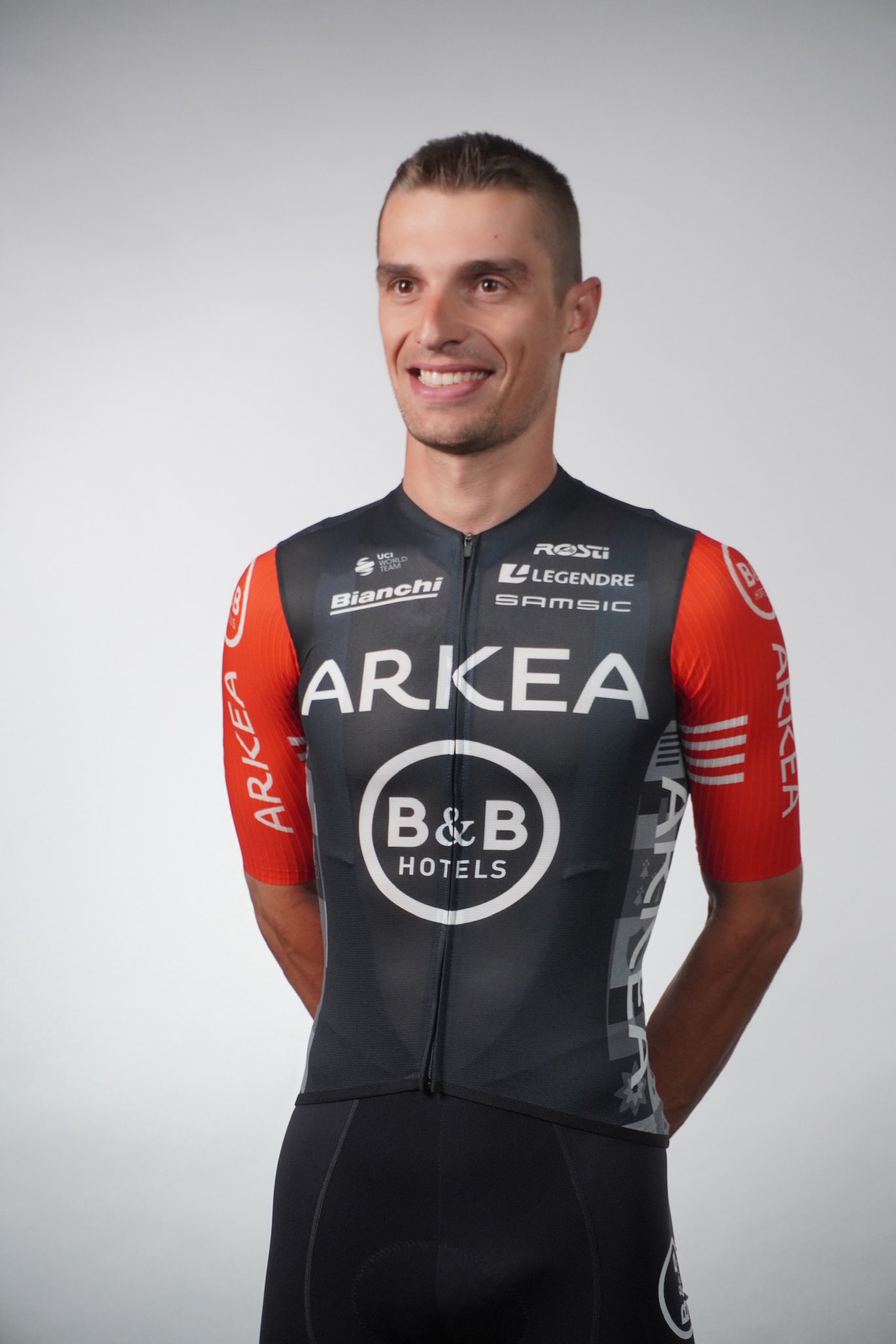 Gy3Hjo8WQAAqakc?format=jpg&name=large