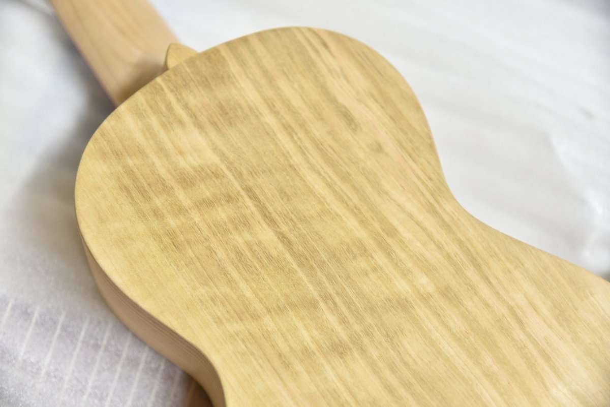 🌸SAKURA UKULELE🌸

ブランドのこだわりポイント①
桜モチーフのデザインだけでなく、ボディやネックに国産の桜材を使用しております！🌸

桜サウンドをぜひご体感ください♫

#ディバイザー桜前線