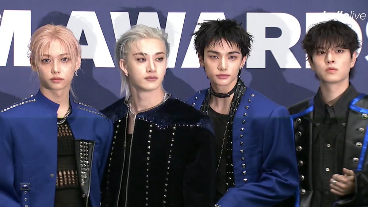 #SKZat2025KWDA
<a href="/Stray_Kids/">Stray Kids</a>