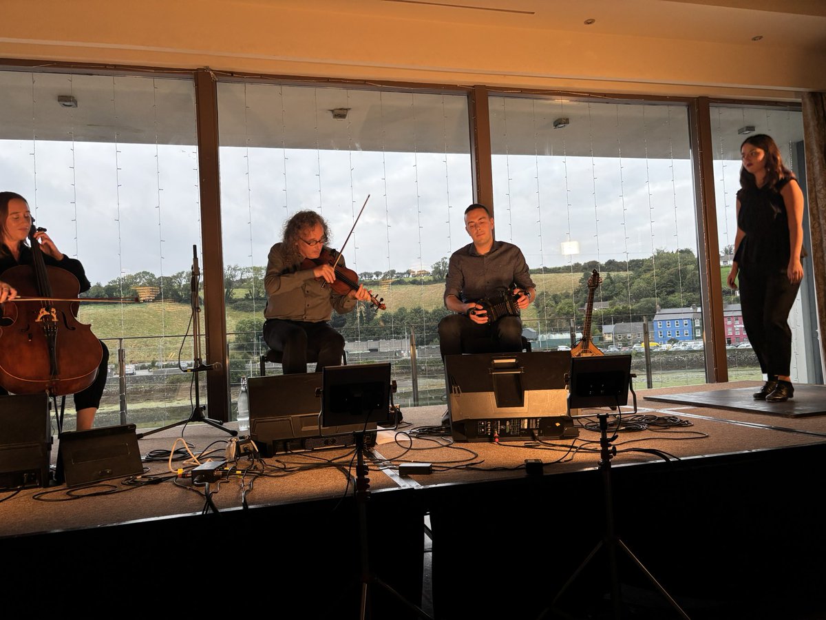 SeanKellyMEP's tweet photo. At the start of every year , I put 3 dates in my diary - All Ir. Football & Hurling ( missed it this yr.due to EPMission to NZ ) Finals & #MastersofTradition Concert in Bantry. Was thrilled to be there last night where Martin Hayes & his talented musicians & dancer Nada, put an immaculate show to a sell out crowd @MaritimeHotel . Martin is a national treasure.