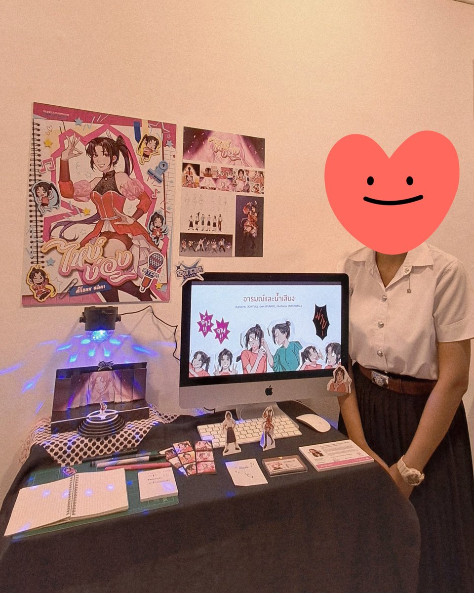 เริ่มทำใจได้แล้วเลยเอามาลงTT ใครผ่านไปหอศิลป์เดือนที่แล้วอาจจะได้เห็น ขอบคุณที่แวะชมผลงานนะคะ