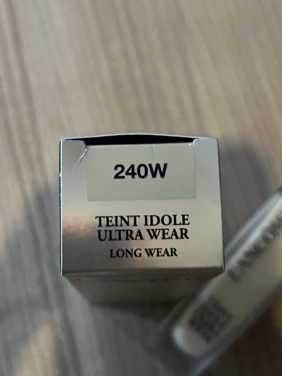 pitdasxshop's tweet photo. ส่งต่อรองพื้นตัวดัง Lancome teint idole ultra wear สี 240w เหลือ 70%+ ของแท้100% ซื้อจากช็อปเซ็นลาด ขาย 890 รวมส่ง จากปกติราคาเต็ม 2500 #ส่งต่อคสอ #ส่งต่อเครื่องสำอาง #ส่งต่อคสอมือสอง #เครื่องสําอางมือสอง #ส่งต่อคสอมือ2 #ส่งต่อเครื่องสำอางมือสอง #lancome #lancometh https://t.co/kFAghBL6Mv