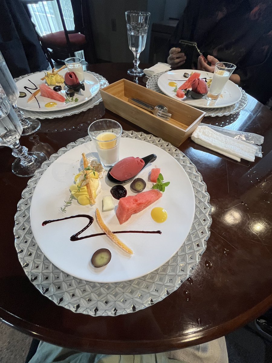 Zephyr____1's tweet image. ウィ！シェフ！