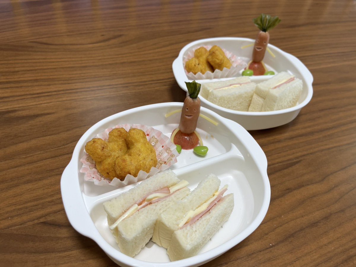 子供のお昼ご飯だって笑