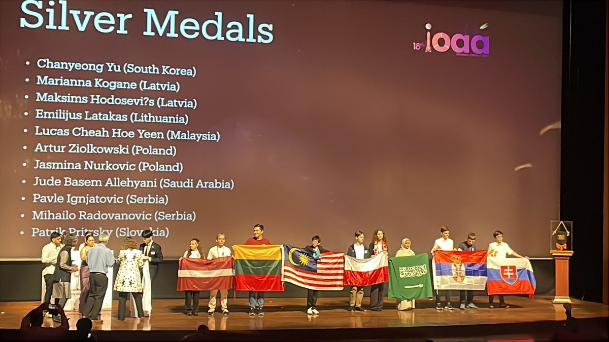 الطالبة جود اللحياني تحقق الميدالية الفضية للسعودية  في أولمبياد الفلك والفيزياء الفلڪية المقامة في الهند