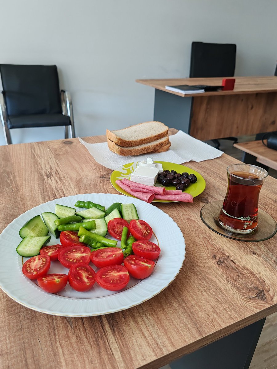 erkek adamın on parmağında on marifet olur