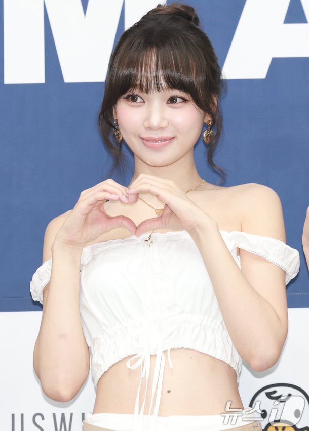 keitadj3's tweet photo. #ルセラフィム at 2025 K WORLD DREAM AWARDS https://t.co/flKfhKEB3p