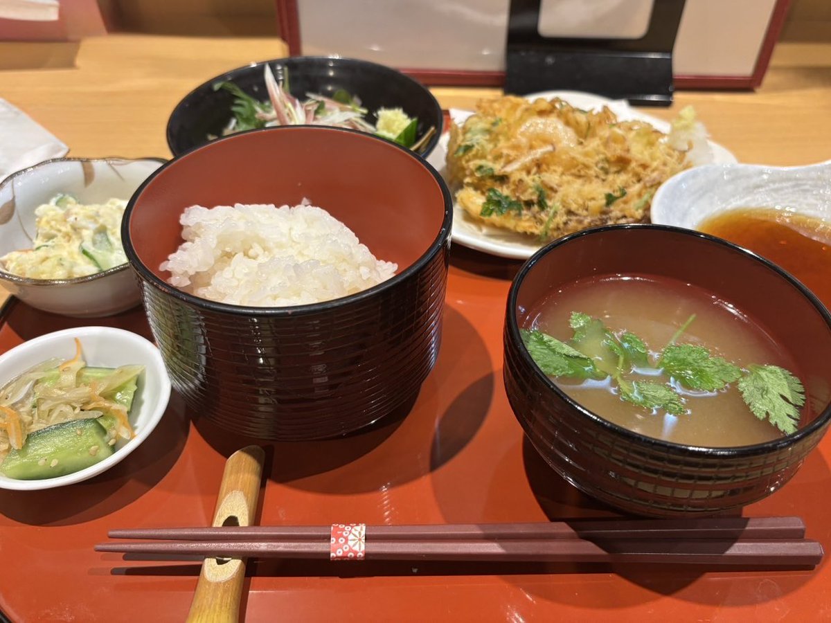 marukyu_c's tweet image. 会社帰りに近所の定食屋さんへ。仕事後のご飯は美味しい😋
#木更津のお店 #企業相互フォロー #プラスチックの会社です
