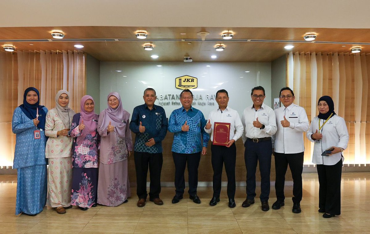 Kementerian Kerja Raya hari ini menyerahkan Surat Setuju Terima (SST) kepada Citaglobal Sdn Bhd  bagi pelaksanaan Projek Menaik Taraf Laluan FT003 dari Kg. Pak Badol ke Kg. Banir Belikong, Pasir Puteh, Kelantan.

Projek ini akan dilaksanakan dengan kos kontrak berjumlah RM168.88