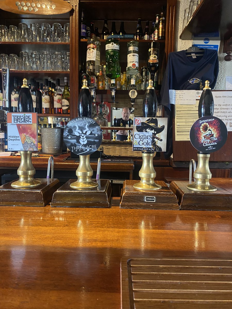 Mallard_Worksop's tweet photo. #RealAle on Thursday:
Red Dog - Cigars &amp; Gold
@pentrichbrewing Play the Classics
@Torrside Hidden Depths &amp;
Three Acre - Skylark Stout
Plus ciders from @WestonsCiderMil &amp; @lilleyscider 
Card payments accepted
Outdoor seating available
Open 4-9pm https://t.co/DomoulEVSo
