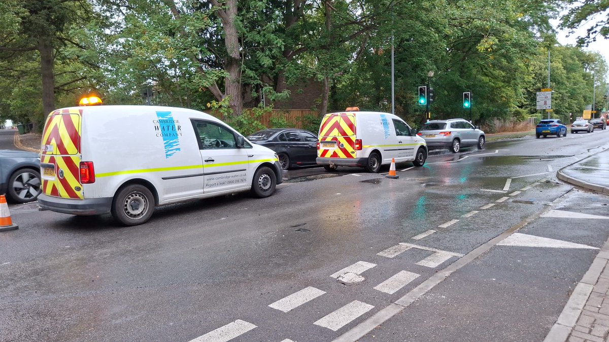 We are aware of a burst main on Babraham Road in Cambridge, at the junction with Red Cross Lane, which is causing low pressure for some customers in the area.

Our team are on site and an emergency road closure has been put in place.

We are sorry for any inconvenience this is