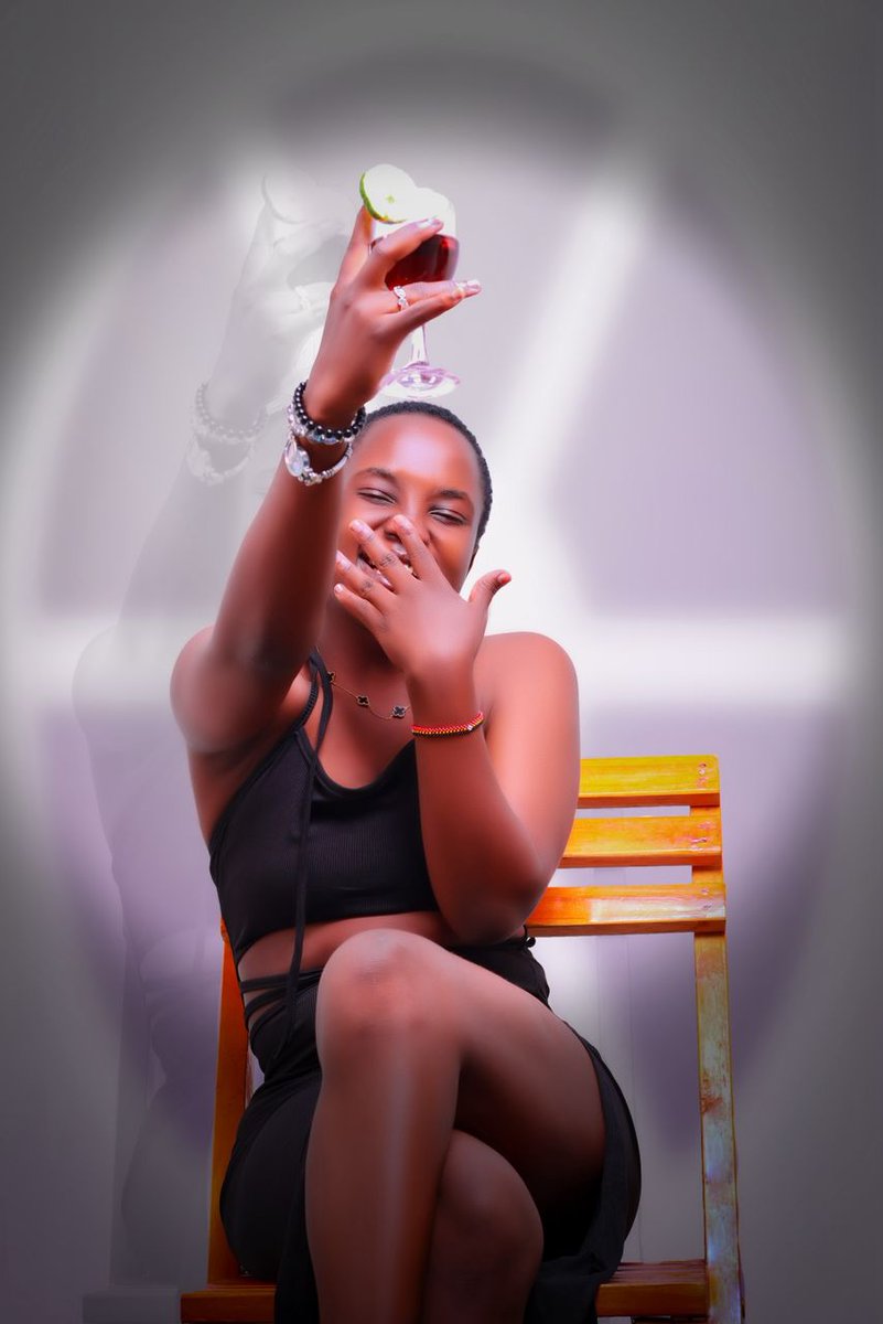 Queen of Westnile👑 tweet media