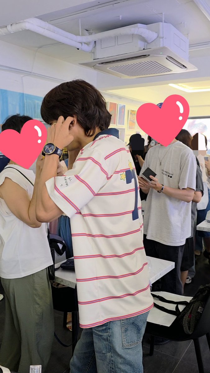 삐들이 생일축하노래 불러주는데
귀 막고 진절머리 치는 이틍윤 실존...
개기여어 ㅜㅜㅜㅡㅜㅜㅜ