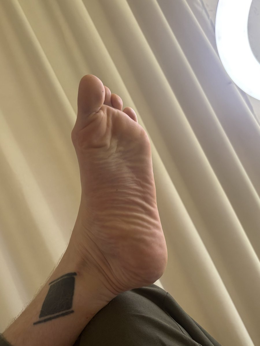 Every line on My sole tells your story – weak, obsessed, broke. Pay to stay under it. 🦶💳👑
#findom #master #alphamale #cashmaster #cashslave #walletdrain #financialdomination #moneyslave #paypig #pay2play #feet #footslave #sockfetish #footfetish #soles #straight