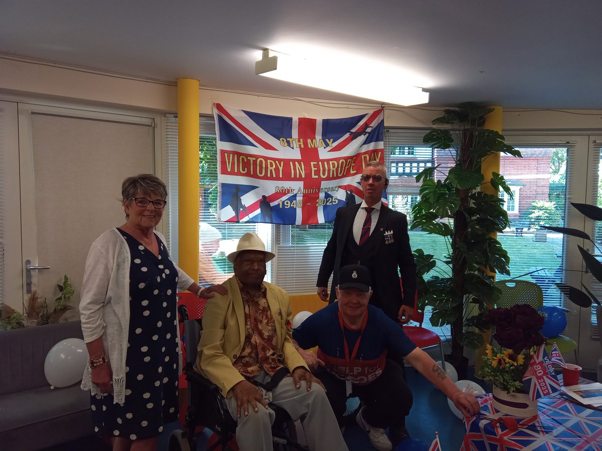 stoll_veterans's tweet photo. 🎶Shout-out to DJ extraordinaire Alan Parmenter! He’s been the life of the party at Stoll events for years. He recently made a generous donation of his DJ equipment to our Chiswick War Memorial Homes! 🎉 Thank you for keeping the good vibes alive! #GoodVibesOnly #VeteransTogether https://t.co/VvPpArMt2Z