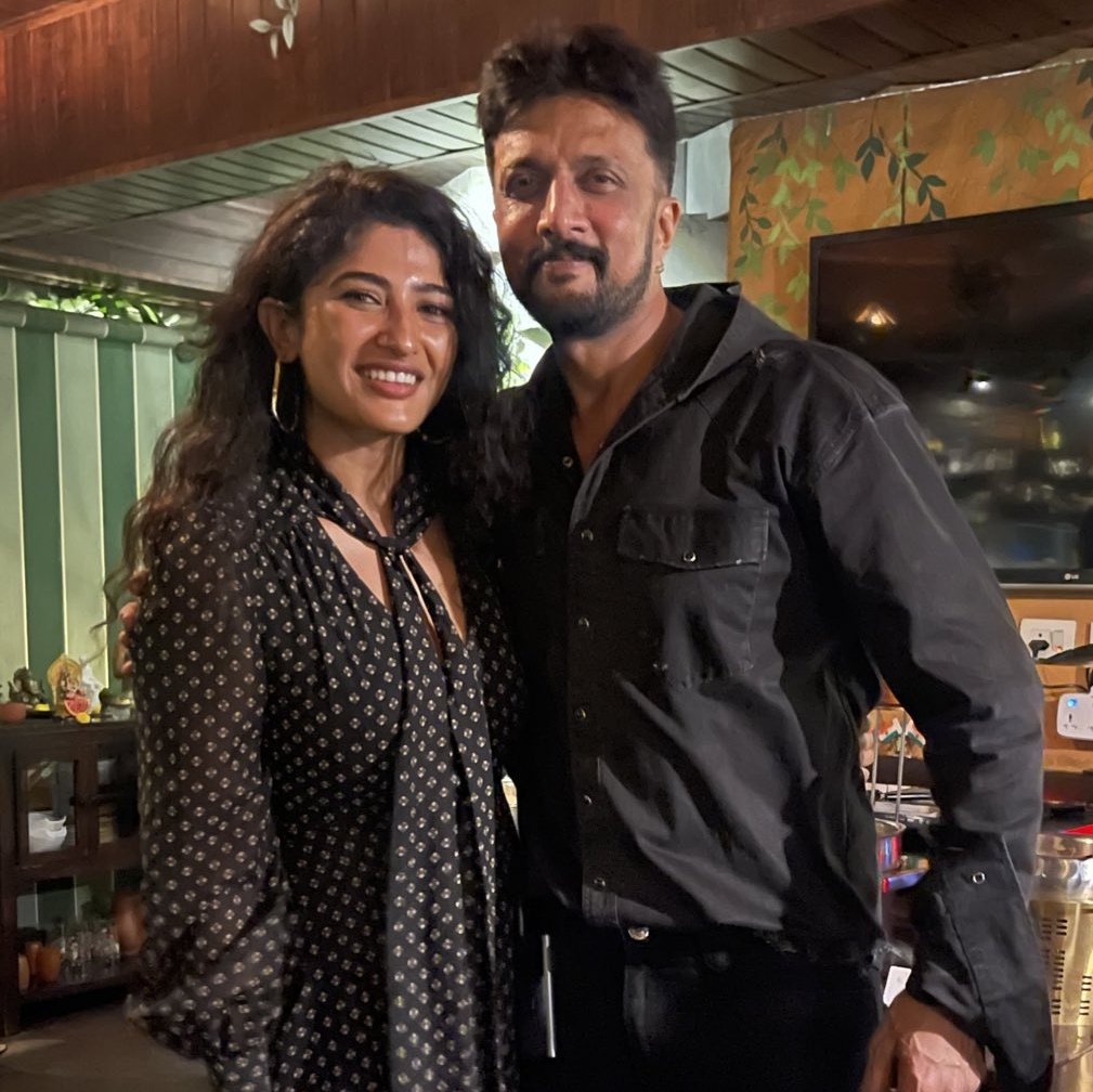 ABHI (@abhi_kiccha07) on Twitter photo She is in #Kiccha47 🤔
<a href="/roshiniprakash_/">Roshini Prakash</a> Clarify Are you in #Kichcha47
<a href="/KicchaSudeep/">Kichcha Sudeepa</a> #KicchaSudeep𓃵 #KicchaBOSS #roshiniPrakash She is in #Kiccha47 🤔
<a href="/roshiniprakash_/">Roshini Prakash</a> Clarify Are you in #Kichcha47
<a href="/KicchaSudeep/">Kichcha Sudeepa</a> #KicchaSudeep𓃵 #KicchaBOSS #roshiniPrakash
