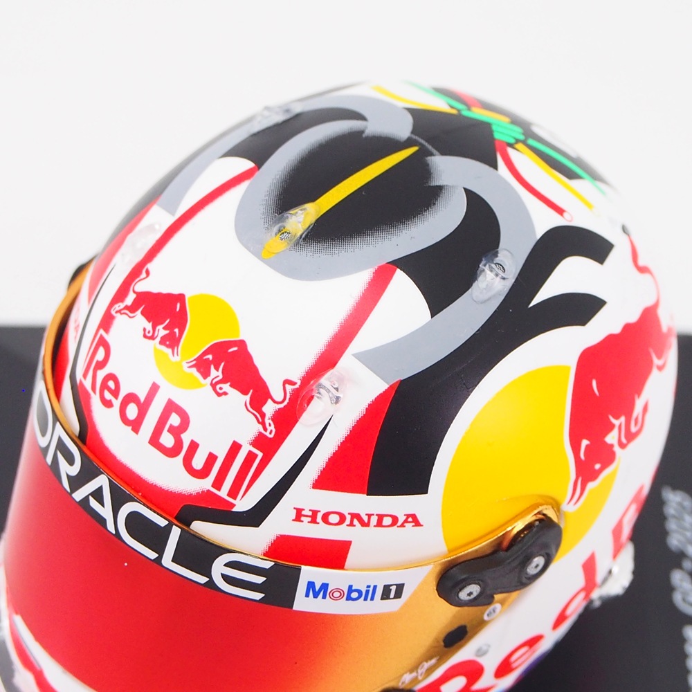 スパーク 1/5 ヘルメット 角田 裕毅 2025年 日本GP仕様 ヘルメット入荷