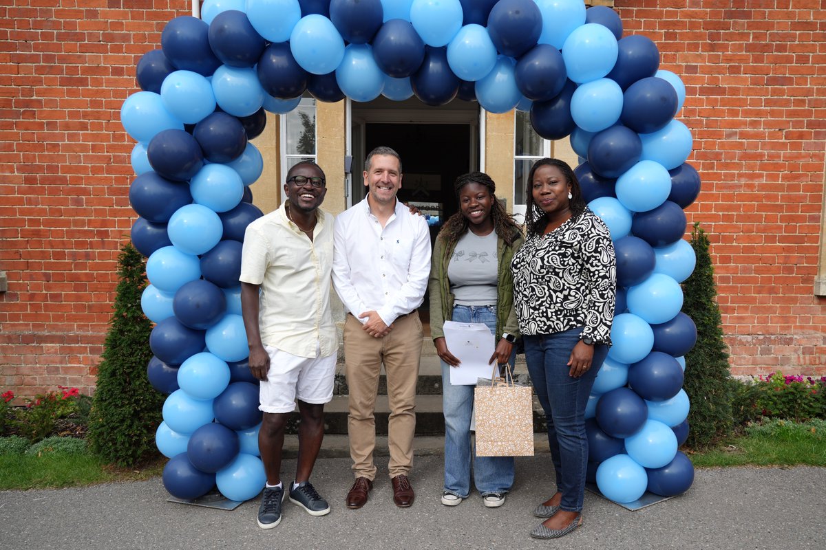 Cranford_Sch's tweet image. GCSEs, completed them! Year 11, we’re so proud of you! Well done! 🍾👏 #CranfordYear11 #CranfordGCSEs #CranfordChallenge #CranfordMotivation