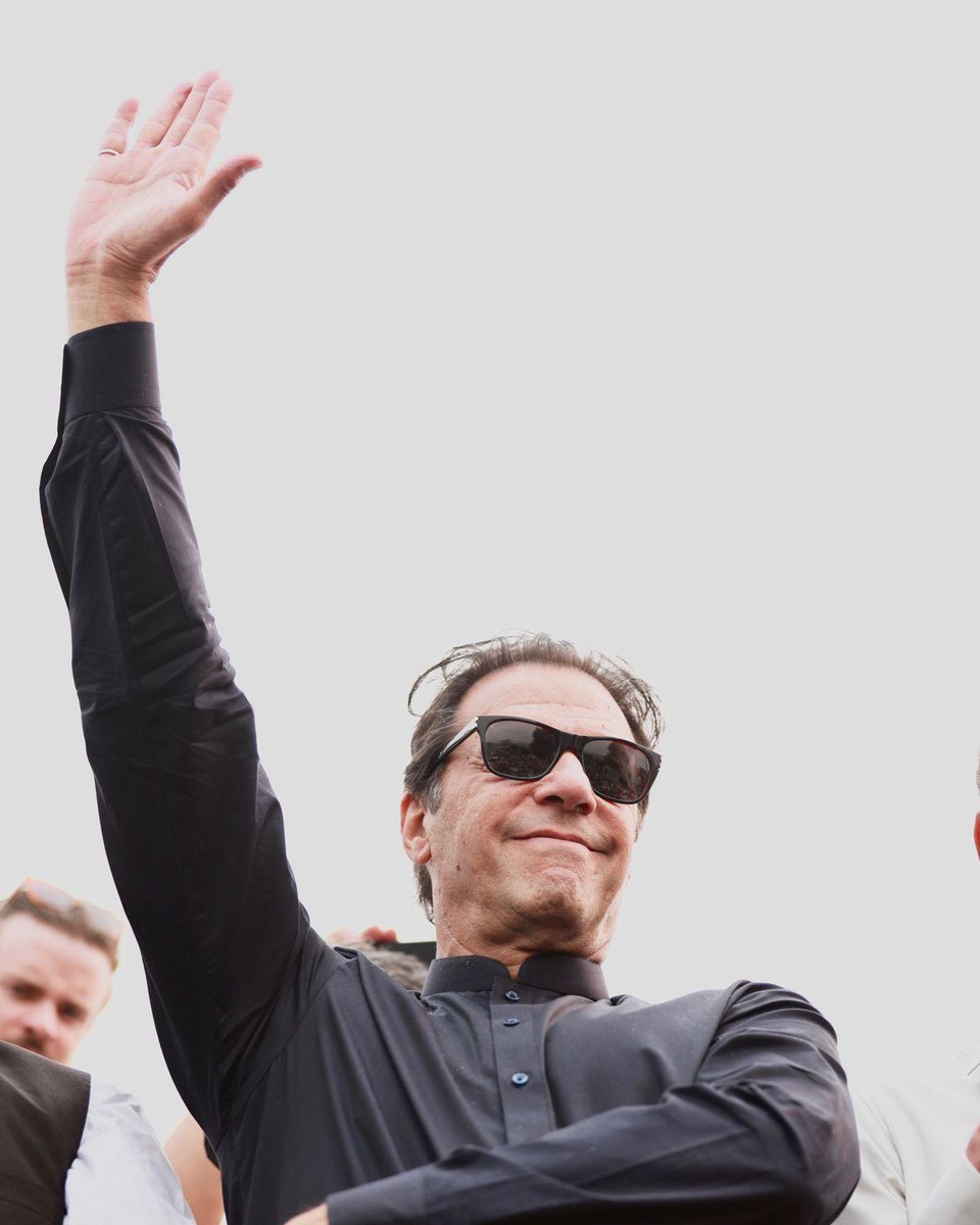 اور اللہ الحق ہے❤️
#VictoryForImranKhan 
#ReleaseImranKhan 
#imrankhanzindabad