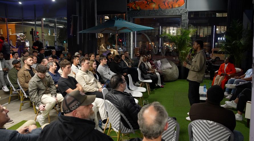 CM_CapeTown's tweet photo. ⚡️3 days since our CryptoMondays Cape Town meetup- and the energy is still electric.

80+ community members.
A powerhouse panel.
Gourmet food.
A golf simulator.
And yes… 1 Ferrari. 🏎️

Massive thank you to everyone who joined us and to @stellarSAamb for powering the night. 💙 https://t.co/pQiyJbcN5e