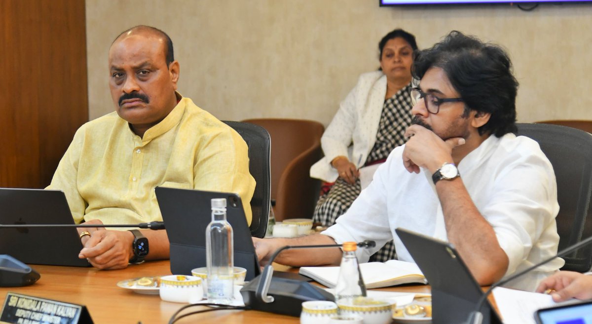 Kinjarapu Atchannaidu (@katchannaidu) on Twitter photo వెలగపూడి సచివాలయంలో గౌరవ ముఖ్యమంత్రి శ్రీ <a href="/ncbn/">N Chandrababu Naidu</a> గారి అధ్యక్షతన నిర్వహించిన కేబినెట్ సమావేశంలో సహచర మంత్రులతో కలిసి పాల్గొన్నాను. వెలగపూడి సచివాలయంలో గౌరవ ముఖ్యమంత్రి శ్రీ <a href="/ncbn/">N Chandrababu Naidu</a> గారి అధ్యక్షతన నిర్వహించిన కేబినెట్ సమావేశంలో సహచర మంత్రులతో కలిసి పాల్గొన్నాను.