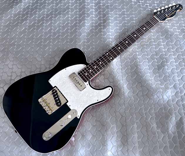 濃厚な群青系のメタリックを
マッチングで仕上げ
ホワイトパール柄のPGを組み合わせた
10本限定
Psychederhythm（サイケデリズム）
Laser Blue Crystal Shine Metallicの
Standard-T
2本目が完成！

psychede.exblog.jp/d2025-08-21

東京・渋谷に在ります
『クロサワ楽器 G-CLUB SHIBUYA』にて
発売します！