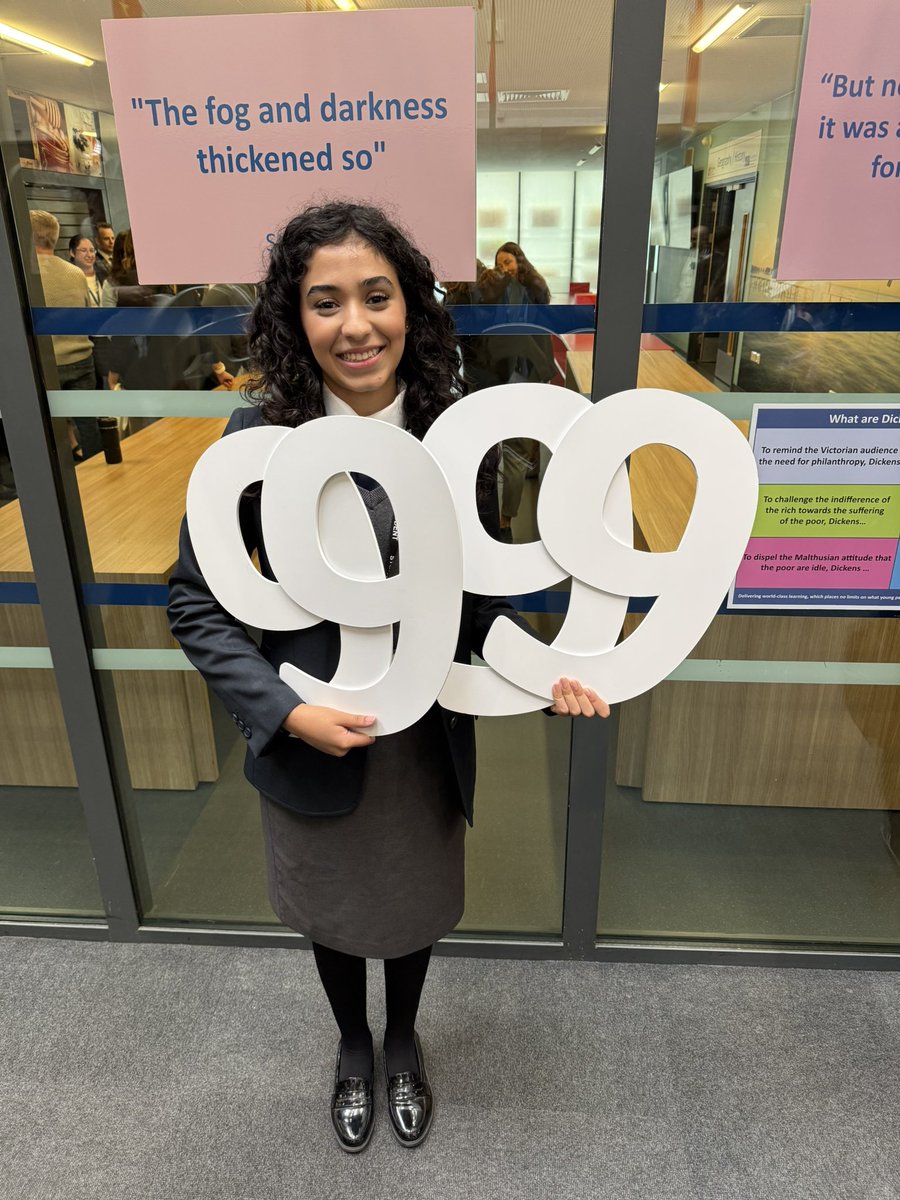 Kingswood_Acad's tweet photo. Congratulations to Fatima with a brilliant set of results including no grades lower than a 7. She has worked incredibly hard and will be going onto Hymers to study A Levels. #OutstandingLearning https://t.co/49nKdiUjra