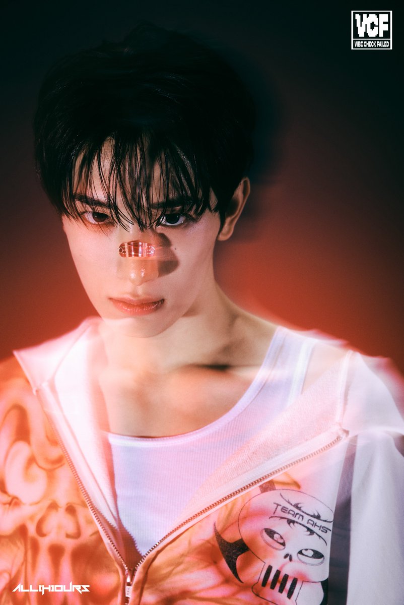 ALL(H)OURS FOURTH MINI ALBUM [VCF]

「CONCEPT PHOTO RUMBLE ver.」

2025.09.09 6PM (KST)

#ALL_H_OURS #올아워즈 
#VCF #VIBE_CHECK_FAILED
#KUNHO #건호