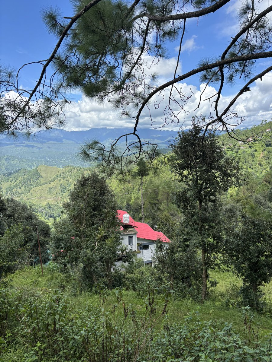 Paraschaudharry's tweet photo. A new chapter in the mountains 🗻 Hosting begins soon ❤️ https://t.co/A9kE07uz2j