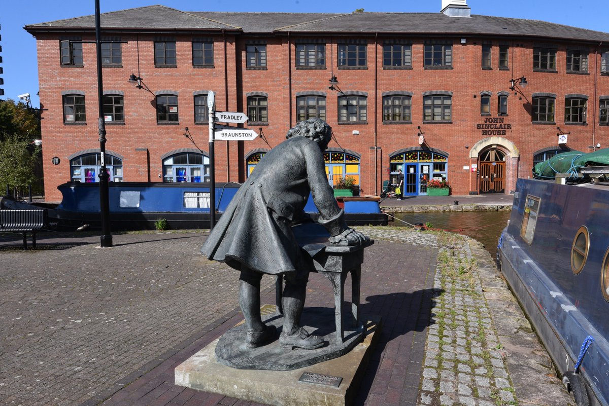 Situated in the heart of the city, Coventry Canal Basin used to be a hub for local collieries ⛏️

Designed by James Brindley in 1768, the Coventry Canal was constructed to connect the city, transporting goods towards the Midlands (via Trent &amp; Mersey) and London (via Oxford Canal)