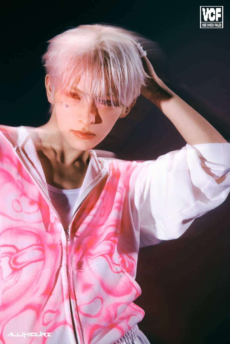 ALL(H)OURS FOURTH MINI ALBUM [VCF]

「CONCEPT PHOTO RUMBLE ver.」

2025.09.09 6PM (KST)

#ALL_H_OURS #올아워즈 
#VCF #VIBE_CHECK_FAILED
#MASAMI #마사미