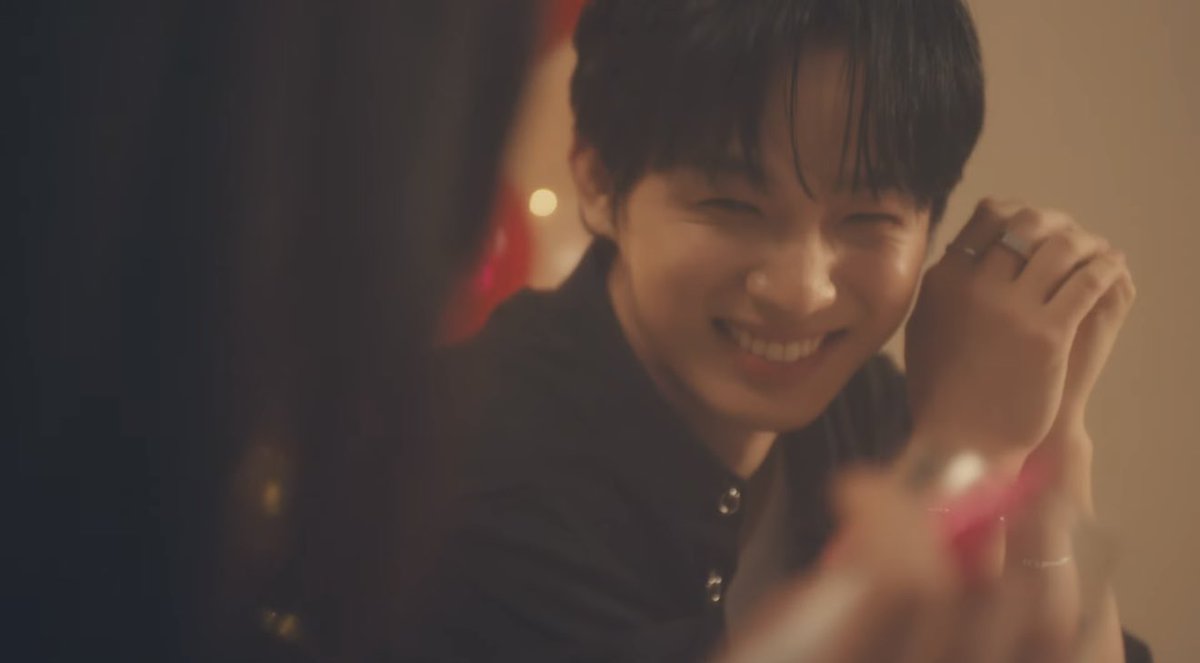 yfieee_'s tweet photo. Im Hyunsik!!! Damn!!🖤 https://t.co/QTNHEwjmur