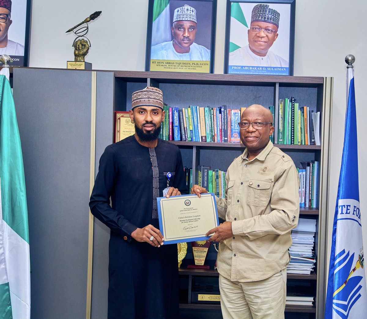 FahadLongman's tweet photo. I have presented my @WashFellowship completion certificate to my boss, @Profaosulaiman, Director General of @nildsnigeria. 

I’ve also briefed him about the program’s impact on my personal growth and how the experience and network can add value to the Institute. https://t.co/qy5U0qEK34