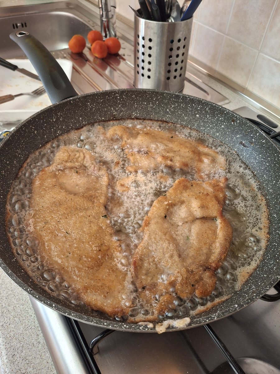 Combatterò i vostri panini all autogrill,con le mie cotolette impanate(per il viaggio).
Saluti.