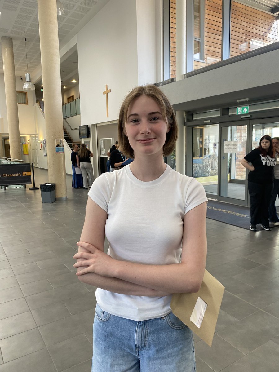 Erin Rhodes tweet media