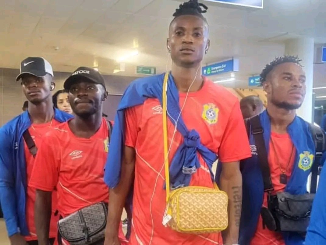 🚨 ENFIN 🔥

Les Léopards A' sont finalement arrivés à Kinshasa, après des moments terribles de tensions et d'humiliations.

<a href="/MinSport_Loisir/">Ministère des Sports et Loisirs - RDC</a> <a href="/DidierBudimbu/">Didier Budimbu Ntubuanga</a> <a href="/FecofaRdc/">Fecofa RDC_Officiel</a>