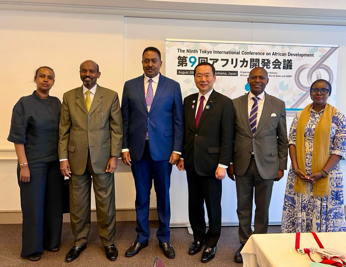 NyangePatience's tweet photo. Date 🗓️: 21st August, 2025
Location 📍: Yokohama, Japan 🇯🇵

IGAD’s Executive Secretary, H.E. @DrWorkneh, held a bilateral meeting with H.E. Fujii Hisayuki, Japan’s State Minister for Foreign Affairs.

He:

👉🏾 Exchanged views on evolving geopolitical and security dynamics in the IGAD region
👉🏾 Agreed on strengthening collaboration in advancing human security, youth empowerment, peace & stability
👉🏾 Expressed gratitude for Japan’s steadfast support to IGAD initiatives, including the Women, Peace & Security agenda and the IGAD Leadership Academy

.@IGADsecretariat remains committed to deepening strategic partnerships that advance peace, security, and resilience in the region.