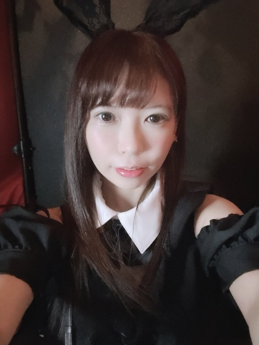 hina__rabi's tweet photo. 18-24おきゅいん🐰*⑅♥
今日もあつーい！！！涼みにきてください♥️
#コンカフェ #秋葉原コンカフェ #コンカフェ営業 #スナック #バニーガール #低身長 #138cm #合法ロリ #上原亜衣

遠隔応援もおまちしてます⬇️
乾杯動画送ります💌💭
https://t.co/CLPMiLiJ99 https://t.co/z8YNIl4UxK