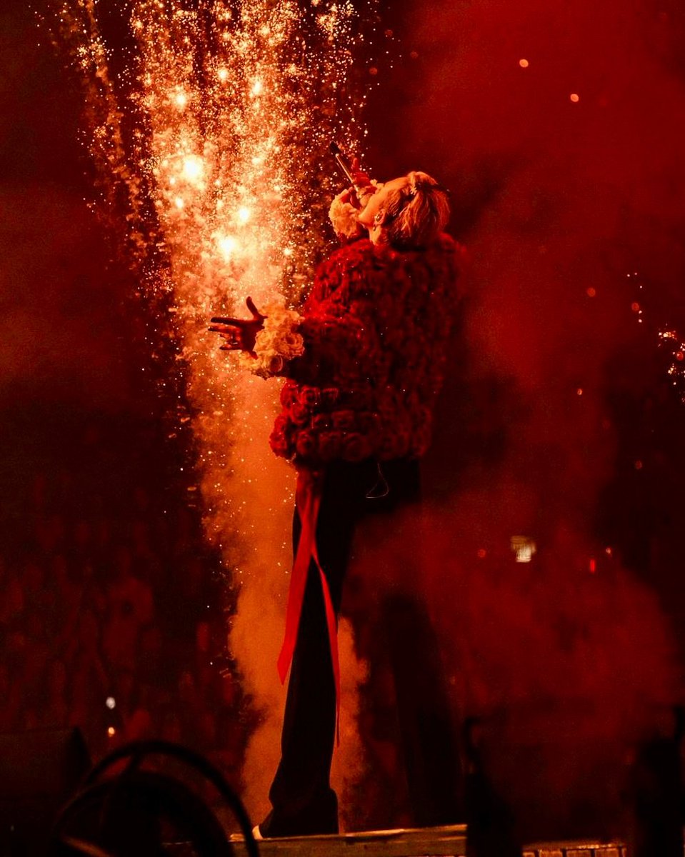 WhiteTamar1's tweet photo. Nice shot ✨
#GDRAGON https://t.co/HXVSwhVVpD