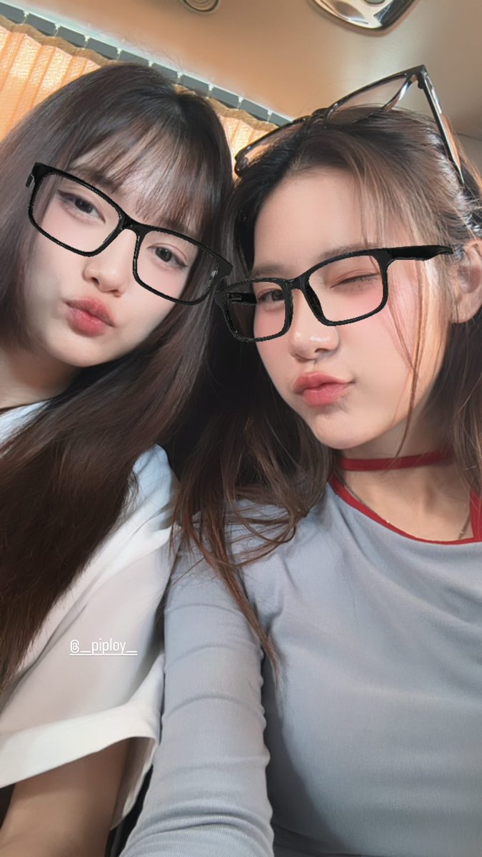 ML_natta's tweet photo. 🌻🐰 #PiployRR #Earnpypp_  🥹🫶🏼
2024                                   2025 https://t.co/PtfW6IYxUE