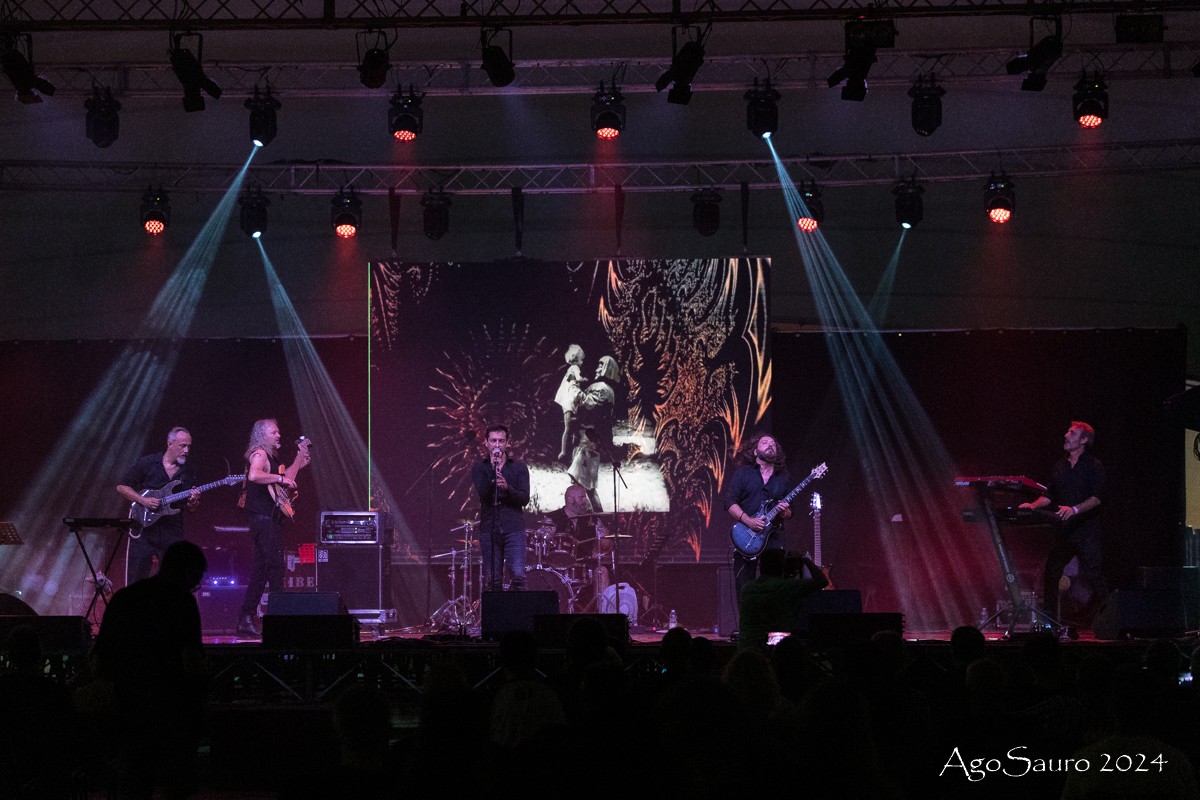 peterpatti's tweet image. #prog #darkprog #progrock #musica 

Il Segno del Comando torna dal vivo! 
-  22 Agosto: Rock inn Somma (Casorate Sempione, VA)
-  24 Agosto: Acqui Rock Festival (Acqui Terme, AL) 

#progressive #rock #hardrock #Italia #musicisti #band #concerti #Genova #Liguria