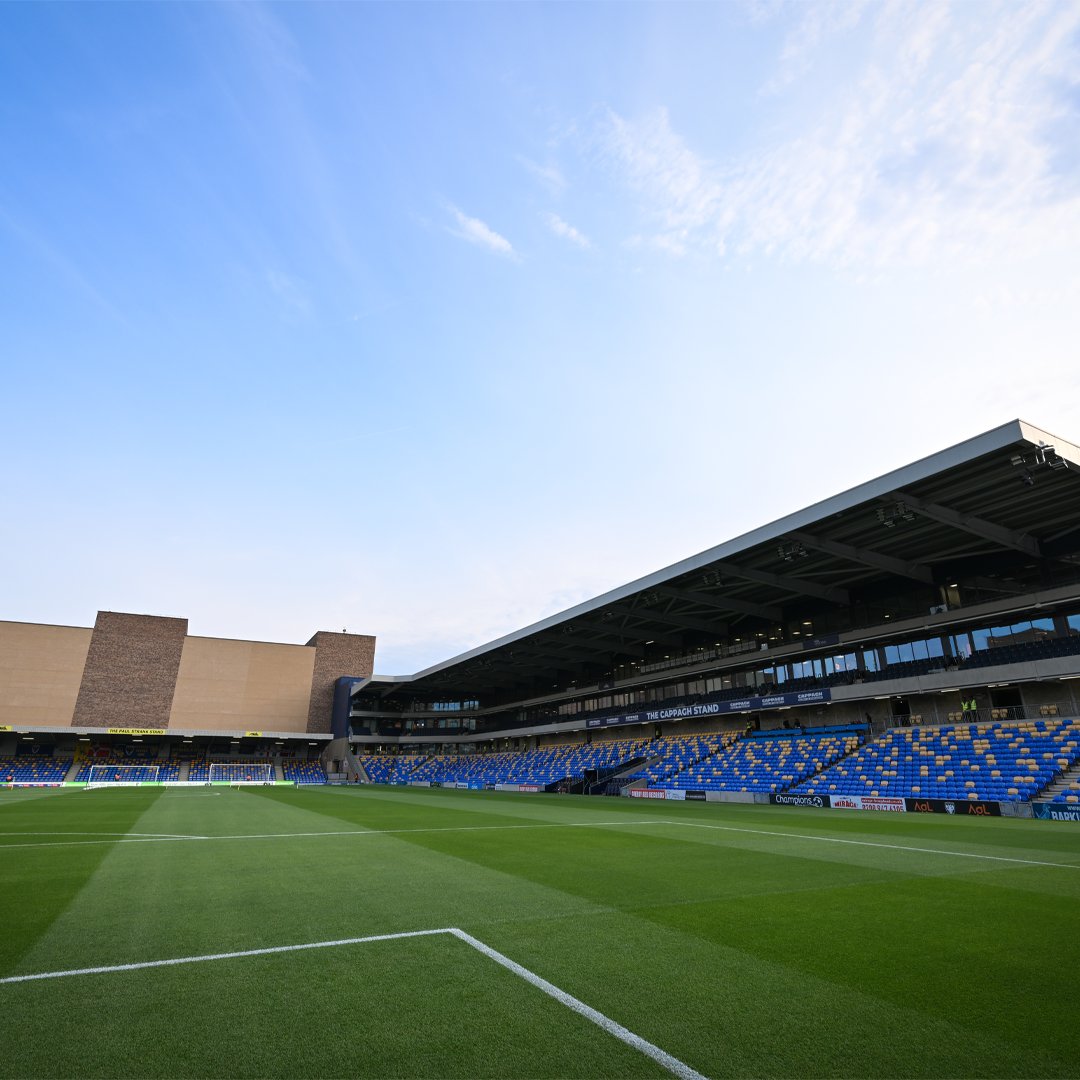 BarnsleyFC's tweet photo. The Reds will be backed by a sold-out away following this weekend at AFC Wimbledon 👏

A waiting list is now in operation for any returned tickets ⤵️