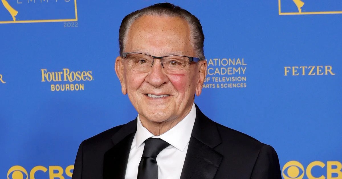 SancarSeckiner's tweet photo. Böylesi kolay bulunmuyor: Frank Caprio (1936-2025) was an American judge and politician who served as the chief judge of the municipal court of Providence, Rhode Island, and chairman of the Rhode Island Board of Governors for Higher Education.
#TheJudge #Caprio https://t.co/g0NJZZPZqL