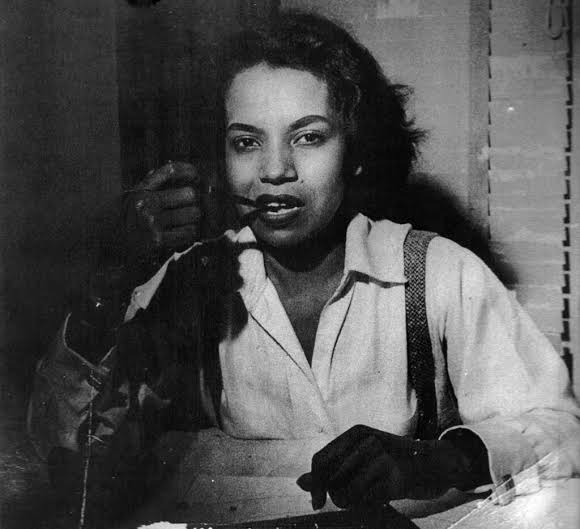 Phil_Lewis_'s tweet image. Vivian Ayers Allen, Pulitzer Prize-nominated poet and mother to Debbie Allen and Phylicia Rashad, has died. She was 102