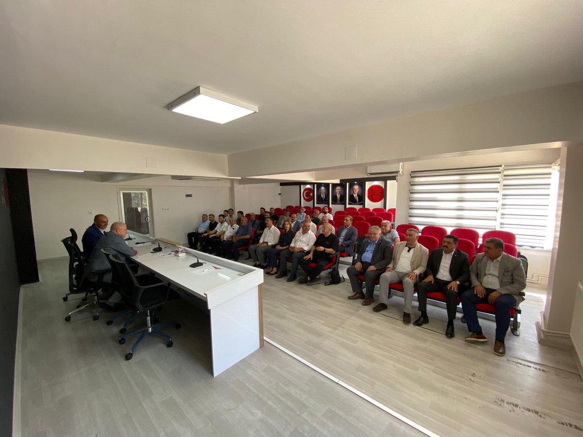 📍Gaziantep

MHP Gaziantep İl Başkanlığımızı ziyaret ettik.