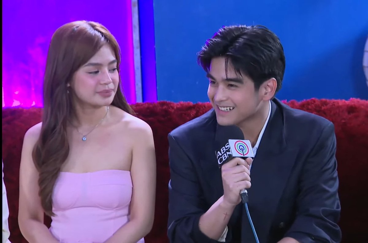 Say hello to our Weewee and Caca! 

Reply "willca lang palagi" as many as you can, along with our tag. 

WILLCAtch THE BIGSCREEN
WILLCAtch THE BIGSCREEN