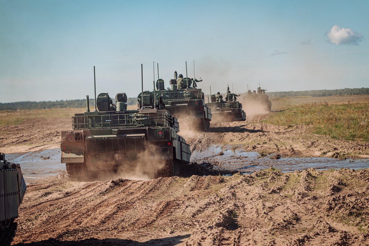 Zawiszacy szkolą się na czołgach K2 Black Panther. Szkolenie obejmuje doskonalenie jazdy i obsługi najnowszego sprzętu pancernego, który znacząco podnosi potencjał bojowy brygady 🫡

<a href="/MON_GOV_PL/">Ministerstwo Obrony Narodowej 🇵🇱</a> <a href="/DGeneralneRSZ/">Dowództwo Generalne</a> <a href="/SztabGenWP/">Sztab Generalny WP</a> <a href="/16Dywizja/">16 Dywizja Zmechanizowana</a> <a href="/Polska_Zbrojna/">polska_zbrojna</a>