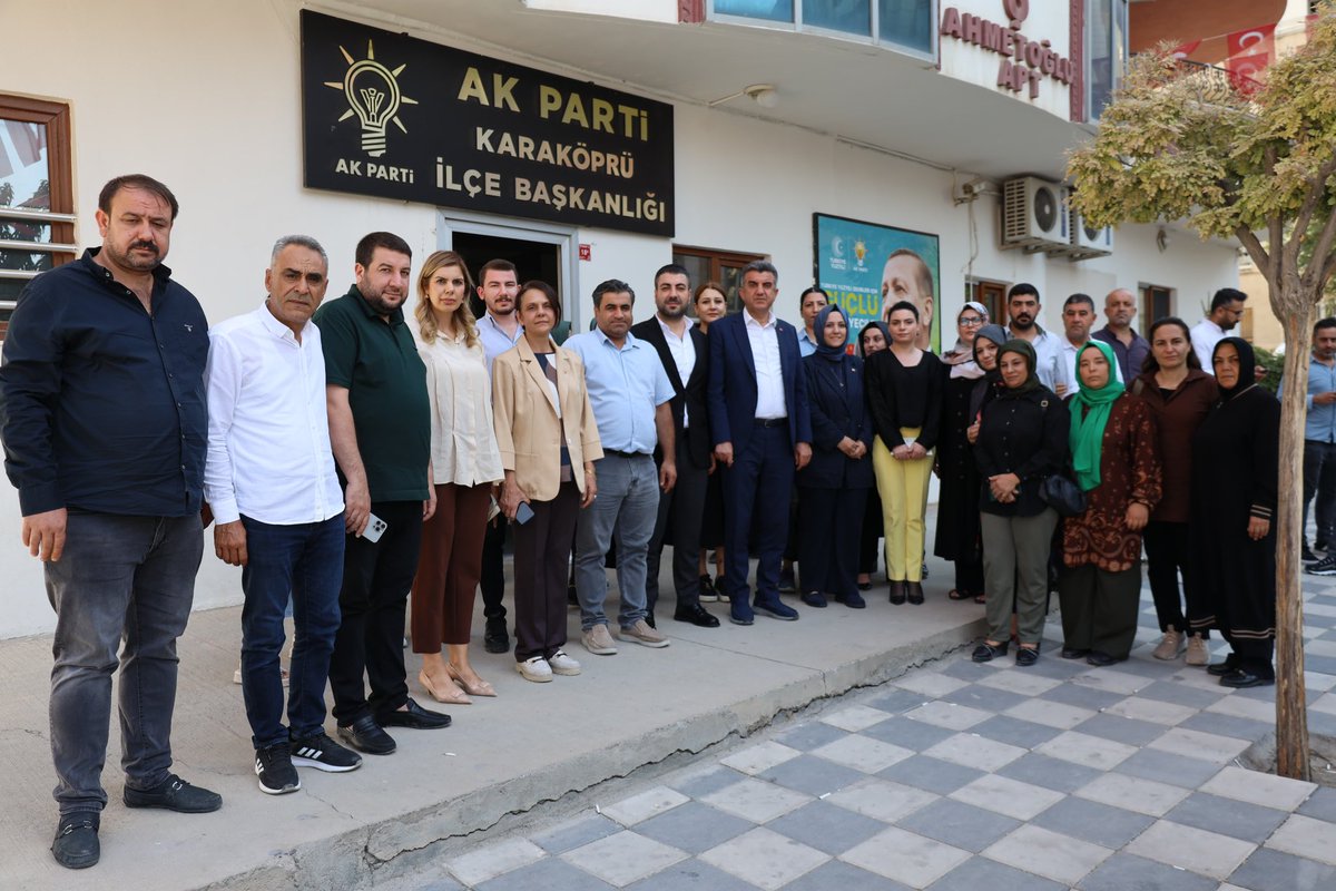 📍AK Parti Karaköprü İlçe Başkanlığı

İl Kadın Kolları Başkanımız <a href="/ZehraAy0663/">Zehra Ay</a> ve yönetim kurulumuzla birlikte Karaköprü İlçe Başkanımız <a href="/avorhancelik/">Av. Orhan ÇELİK</a> ve ilçe teşkilatımızla bir araya geldik. Teşkilat ve saha çalışmalarını konuştuk, hasbihal ettik.

Şanlıurfa sevdalısı AK Parti
