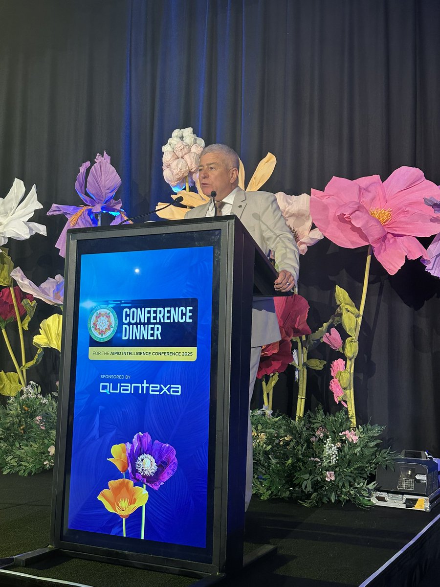 AIPIO's tweet photo. Our After Dinner Speaker - R Mark Evans OBE - offering insights from a 40 year career in Intelligence to a hushed audience. @AIPIO #Intelligence2025 https://t.co/deOSc7Am1g