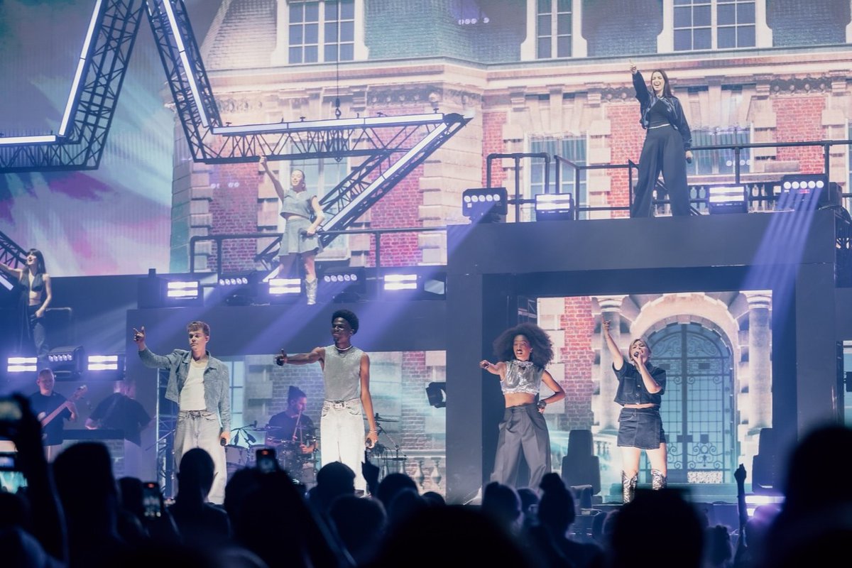 acme_lighting's tweet photo. ACME had the pleasure to light up the 12th season of «STAR ACADEMY» with an epic kit composed of #PixelLineIp and #Gemini.
This is how more than a hundred ACME fixtures accompanied our partner DUSHOW on the road across France, Belgium, and Switzerland.
Technical Provider: DUSHOW https://t.co/ZgRQuQfNUO
